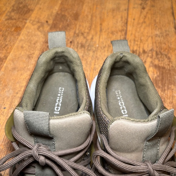 H&M Divided Green and White Mesh Sneakers - 7.5 (38) - Picture 4 of 9